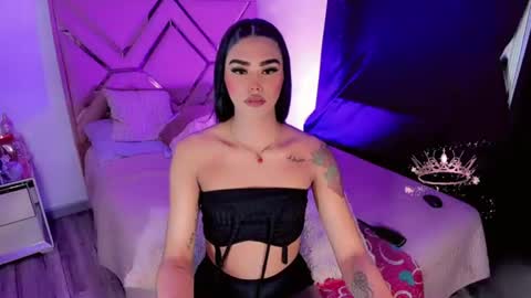 Snapshot of naomisaenz01 chatting on July 2026 08:52:02 PM naomisaenz01 online show from July 2026 08:52:02 PM