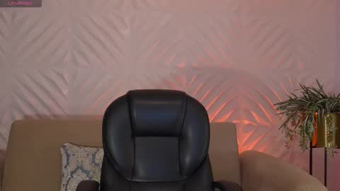 Naomi online show from March 2026 02:31:02 PM