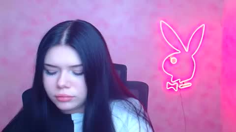 Naomi online show from December 2025 06:36:02 PM