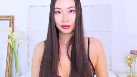 Snapshot of naomiyuu chatting on February 2025 01:12:02 AM Naomi online show from February 2025 01:12:02 AM