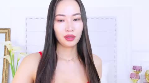 Snapshot of naomiyuu chatting on February 2025 02:40:02 AM Naomi online show from February 2025 02:40:02 AM