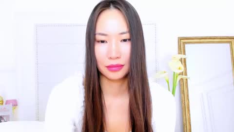 Snapshot of naomiyuu chatting on March 2025 02:54:01 AM Naomi online show from March 2025 02:54:01 AM