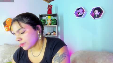 Snapshot of naomy_ruiz_ chatting on May 2026 12:22:02 PM NAOMY online show from May 2026 12:22:02 PM
