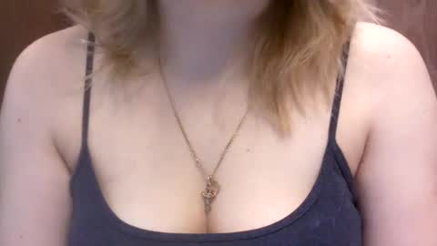 Snapshot of narcisjill chatting on December 2024 07:39:02 AM NarcisJill online show from December 2024 07:39:02 AM