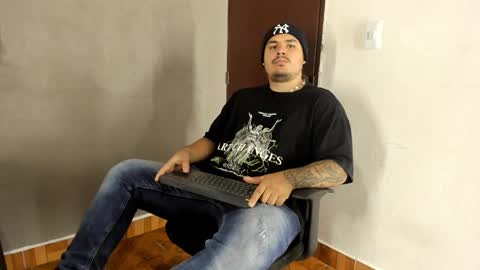 Snapshot of narciso_kh chatting on January 2025 01:49:01 PM deibyd online show from January 2025 01:49:01 PM