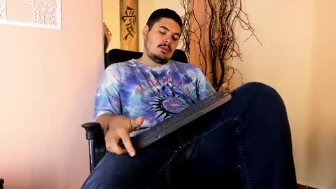 Snapshot of narciso_kh chatting on February 2025 12:54:01 PM deibyd online show from February 2025 12:54:01 PM