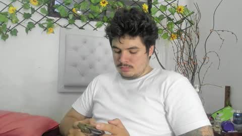 Snapshot of narciso_kh chatting on October 2025 10:29:02 PM deibyd online show from October 2025 10:29:02 PM
