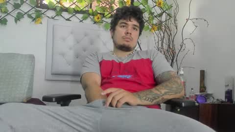 Snapshot of narciso_kh chatting on October 2025 05:57:01 PM deibyd online show from October 2025 05:57:01 PM