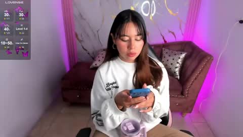 Snapshot of nasha_abby chatting on May 2026 11:32:01 PM Call me Nasha online show from May 2026 11:32:01 PM