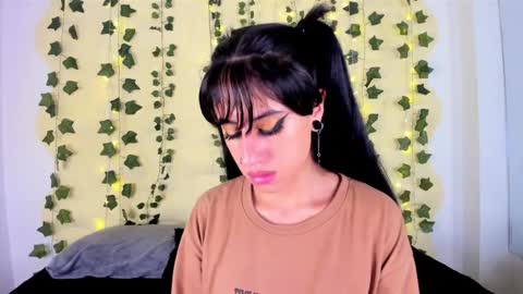 Maira online show from March 2025 07:58:02 PM