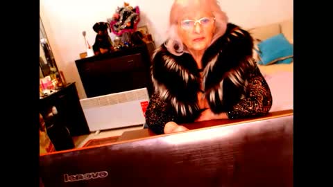 natali online show from January 2025 01:26:01 PM