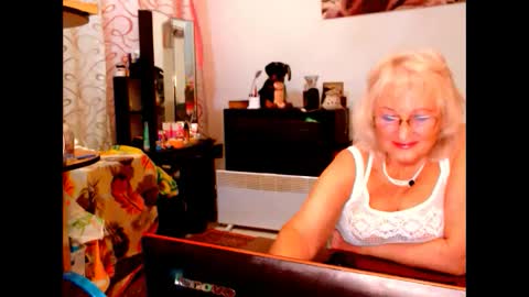 natali online show from January 2025 08:28:01 PM