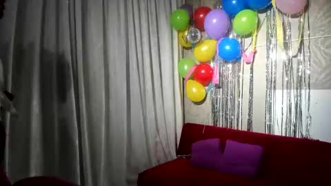 NATALI KIDMAN online show from April 2026 01:30:01 PM