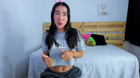 Snapshot of natalia54_ chatting on October 2025 09:35:02 PM NATI  online show from October 2025 09:35:02 PM