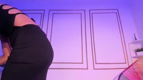 Naty  online show from March 2025 06:32:01 PM