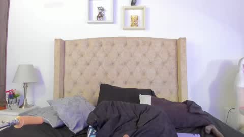 Snapshot of natalia_collinslim chatting on February 2025 07:04:02 AM Natalia online show from February 2025 07:04:02 AM