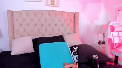 Snapshot of natalia_collinslim chatting on September 2025 03:06:02 AM Natalia online show from September 2025 03:06:02 AM