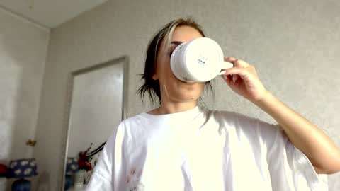 Snapshot of natalia_peach chatting on January 2025 10:06:02 AM Wild influence online show from January 2025 10:06:02 AM