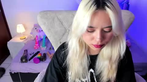 Nataliua Henao online show from July 2026 05:32:02 AM
