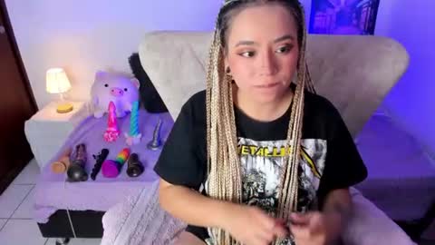 Nataliua Henao online show from August 2026 05:38:01 PM