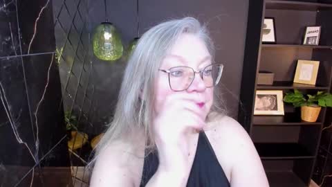 Snapshot of natalicloud chatting on March 2026 01:39:01 PM NataliCloud online show from March 2026 01:39:01 PM