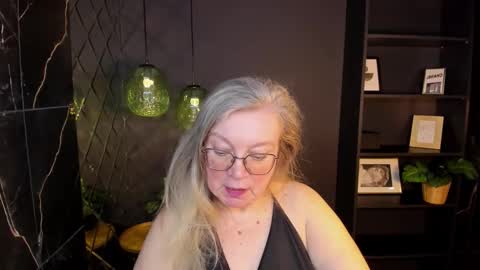 Snapshot of natalicloud chatting on March 2026 05:42:02 PM NataliCloud online show from March 2026 05:42:02 PM