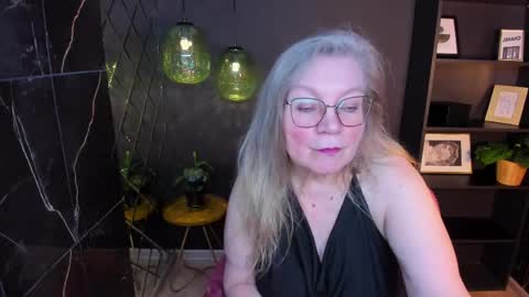 Snapshot of natalicloud chatting on April 2026 01:52:02 PM NataliCloud online show from April 2026 01:52:02 PM