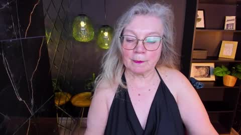 Snapshot of natalicloud chatting on April 2026 04:49:01 PM NataliCloud online show from April 2026 04:49:01 PM