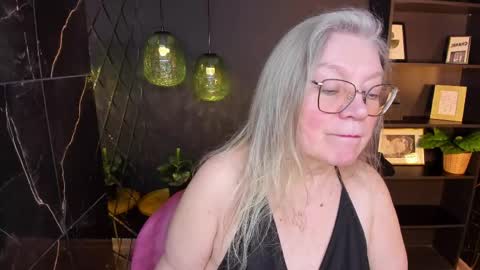 Snapshot of natalicloud chatting on April 2026 02:11:01 PM NataliCloud online show from April 2026 02:11:01 PM