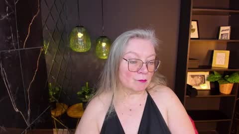 Snapshot of natalicloud chatting on April 2026 01:15:02 PM NataliCloud online show from April 2026 01:15:02 PM