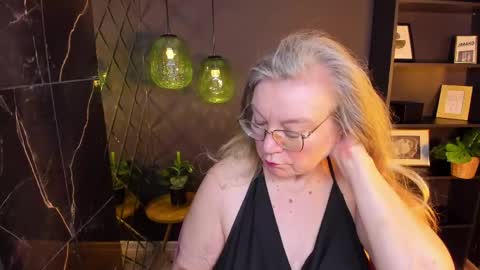 Snapshot of natalicloud chatting on April 2026 01:25:02 PM NataliCloud online show from April 2026 01:25:02 PM
