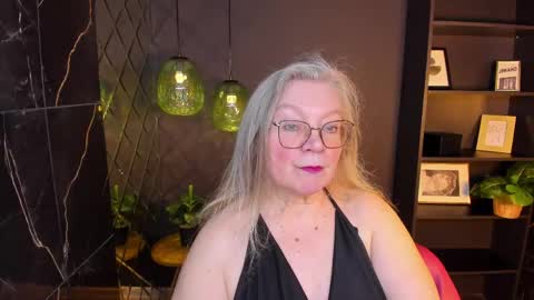 Snapshot of natalicloud chatting on April 2026 01:48:02 PM NataliCloud online show from April 2026 01:48:02 PM