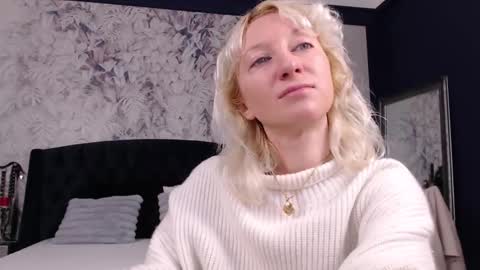 Natalie online show from December 2025 06:09:01 AM