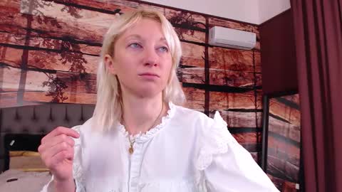 Natalie online show from March 2026 10:06:01 AM