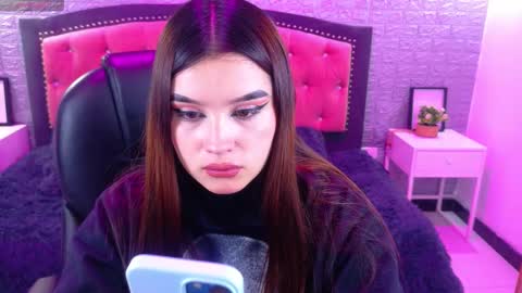 natalie  online show from October 2025 02:59:01 AM