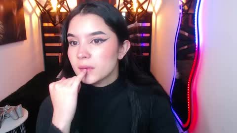 Snapshot of natalie_loffreda chatting on April 2026 07:59:01 PM natalie online show from April 2026 07:59:01 PM