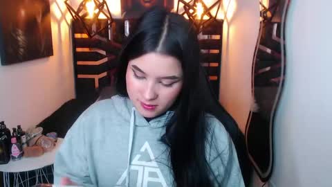 Snapshot of natalie_loffreda chatting on April 2026 07:59:01 PM natalie online show from April 2026 07:59:01 PM