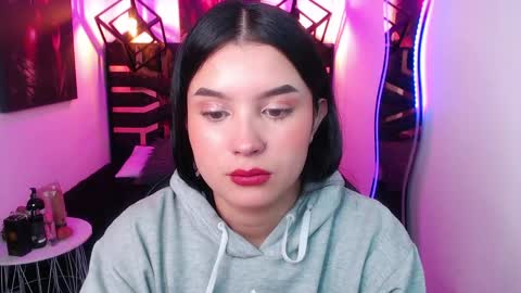 Snapshot of natalie_loffreda chatting on April 2026 08:15:01 PM natalie online show from April 2026 08:15:01 PM