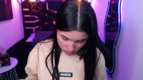 Snapshot of natalie_loffreda chatting on May 2026 08:47:02 PM natalie online show from May 2026 08:47:02 PM