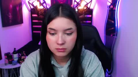 Snapshot of natalie_loffreda chatting on May 2026 08:16:01 PM natalie online show from May 2026 08:16:01 PM