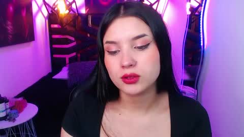Snapshot of natalie_loffreda chatting on May 2026 08:05:01 PM natalie online show from May 2026 08:05:01 PM