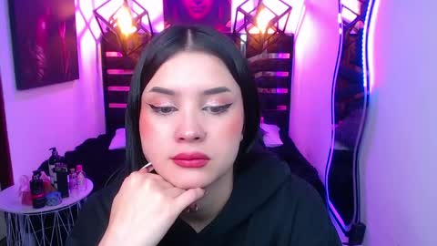 Snapshot of natalie_loffreda chatting on May 2026 12:03:02 PM natalie online show from May 2026 12:03:02 PM