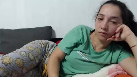 Miia online show from October 2025 01:57:01 AM