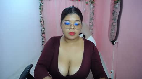 natalielabellex1 online show from September 2025 09:04:01 PM