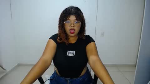 natalielabellex1 online show from December 2025 04:40:01 AM
