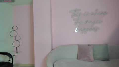 Snapshot of natalielewis_ chatting on June 2026 11:46:01 AM Natalie Lewis online show from June 2026 11:46:01 AM