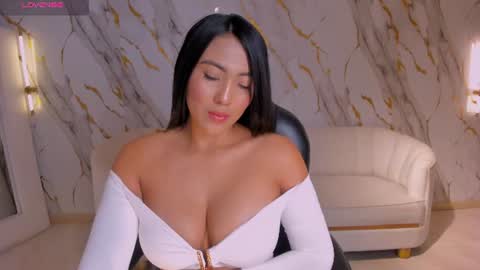 Snapshot of natalielewis_ chatting on June 2026 12:22:01 PM Natalie Lewis online show from June 2026 12:22:01 PM