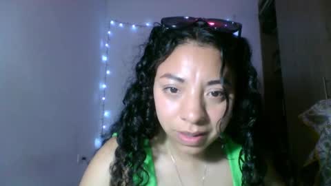 Snapshot of nataliesweet22 chatting on April 2026 12:27:01 AM Natalie online show from April 2026 12:27:01 AM