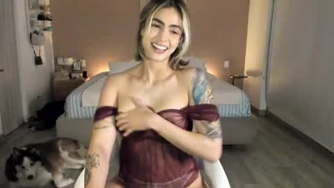 Snapshot of nataly_05 chatting on June 2026 02:16:02 AM anatalybee online show from June 2026 02:16:02 AM