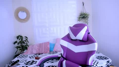 Snapshot of nataly_mcry chatting on June 2026 09:37:02 PM NATALY online show from June 2026 09:37:02 PM